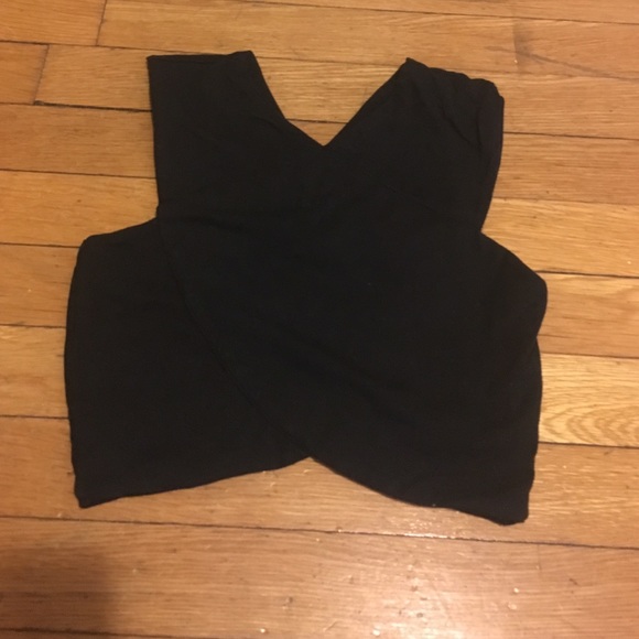 LF criss cross black crop top sz S - Picture 3 of 3